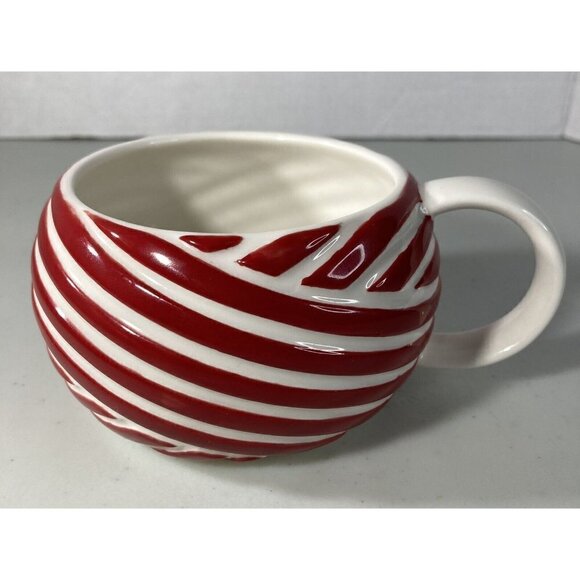 Starbucks Christmas Holiday 2013 Candy Cane Peppermint Stripe 12 oz Mug Cup Gift - Picture 2 of 9